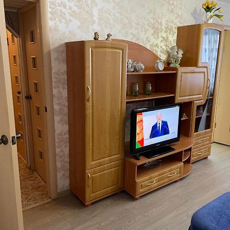 Apartment On Kommunisticheskaya, 14 Polatsk Bagian luar foto