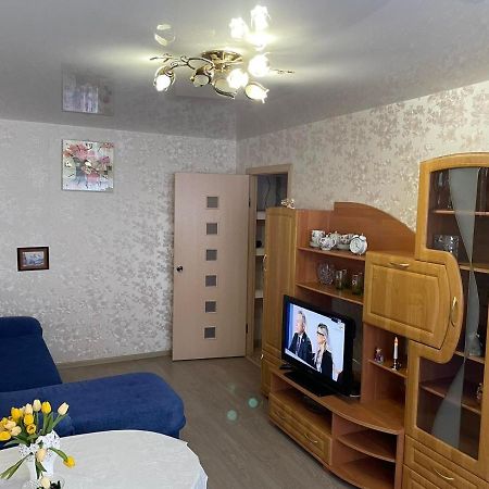 Apartment On Kommunisticheskaya, 14 Polatsk Bagian luar foto