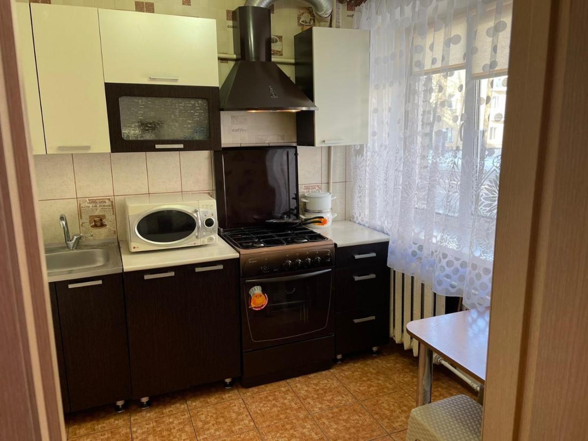 Apartment On Kommunisticheskaya, 14 Polatsk Bagian luar foto